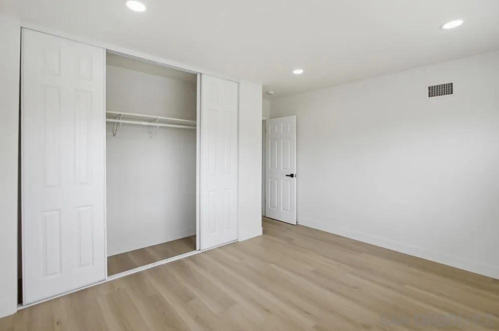 https://cdn.realtyfeed.com/cdn/127/260011133/9cf1e0df3fa118a033eb896cb792cc24.webp