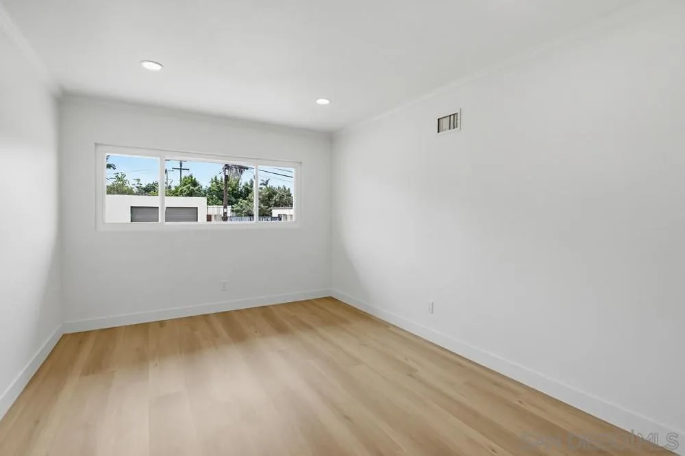 https://cdn.realtyfeed.com/cdn/127/260011133/aa22f625ca873891b9c41a0e42d30c89.webp