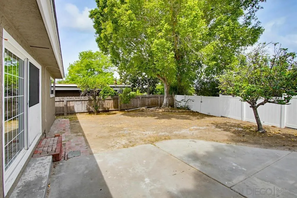 https://cdn.realtyfeed.com/cdn/127/260011133/afe2e3bd52609219aa776fda0c58d0f4.webp