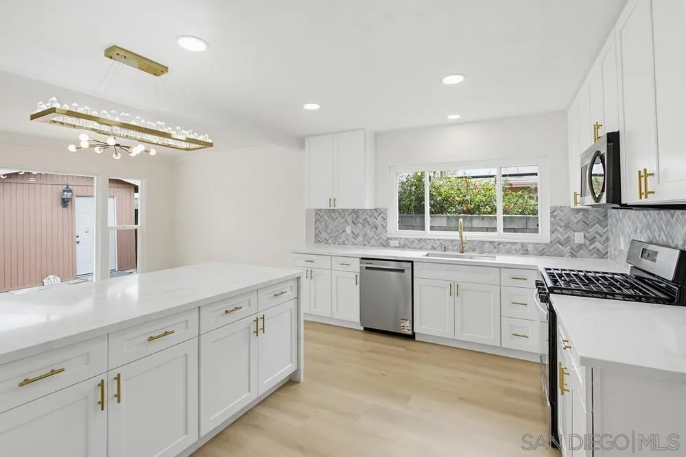 https://cdn.realtyfeed.com/cdn/127/260011133/d49f4d0a3c0385e9bd245e4978e9cc67.webp