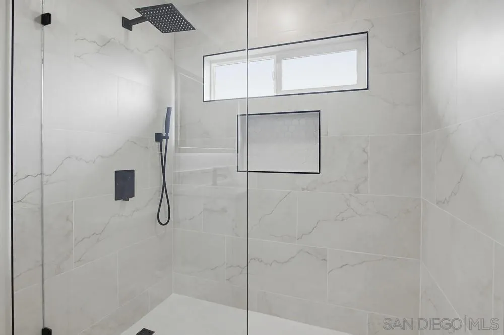 https://cdn.realtyfeed.com/cdn/127/260011133/deda297954150b5f840ee97ff0fe1ad5.webp