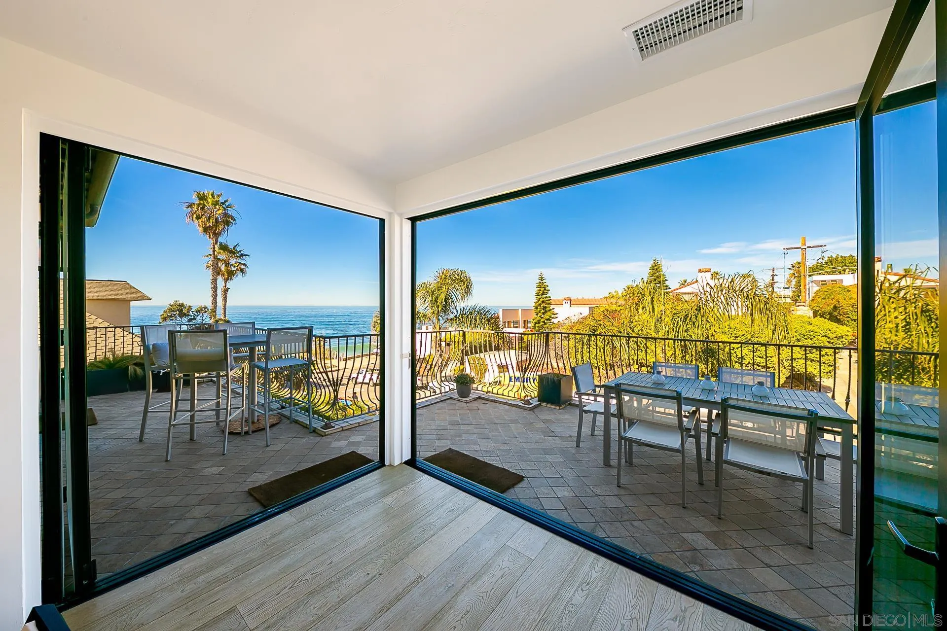 Photo #11: 260011135 Listing: Photo #11