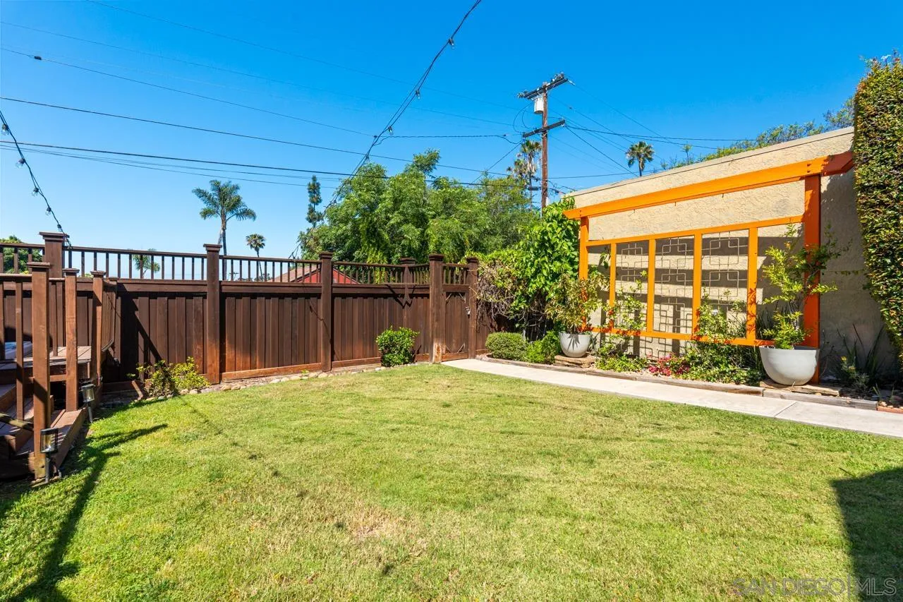 https://cdn.realtyfeed.com/cdn/127/260011138/8c70ce7c49e49a462b8f06dedac328c9.webp