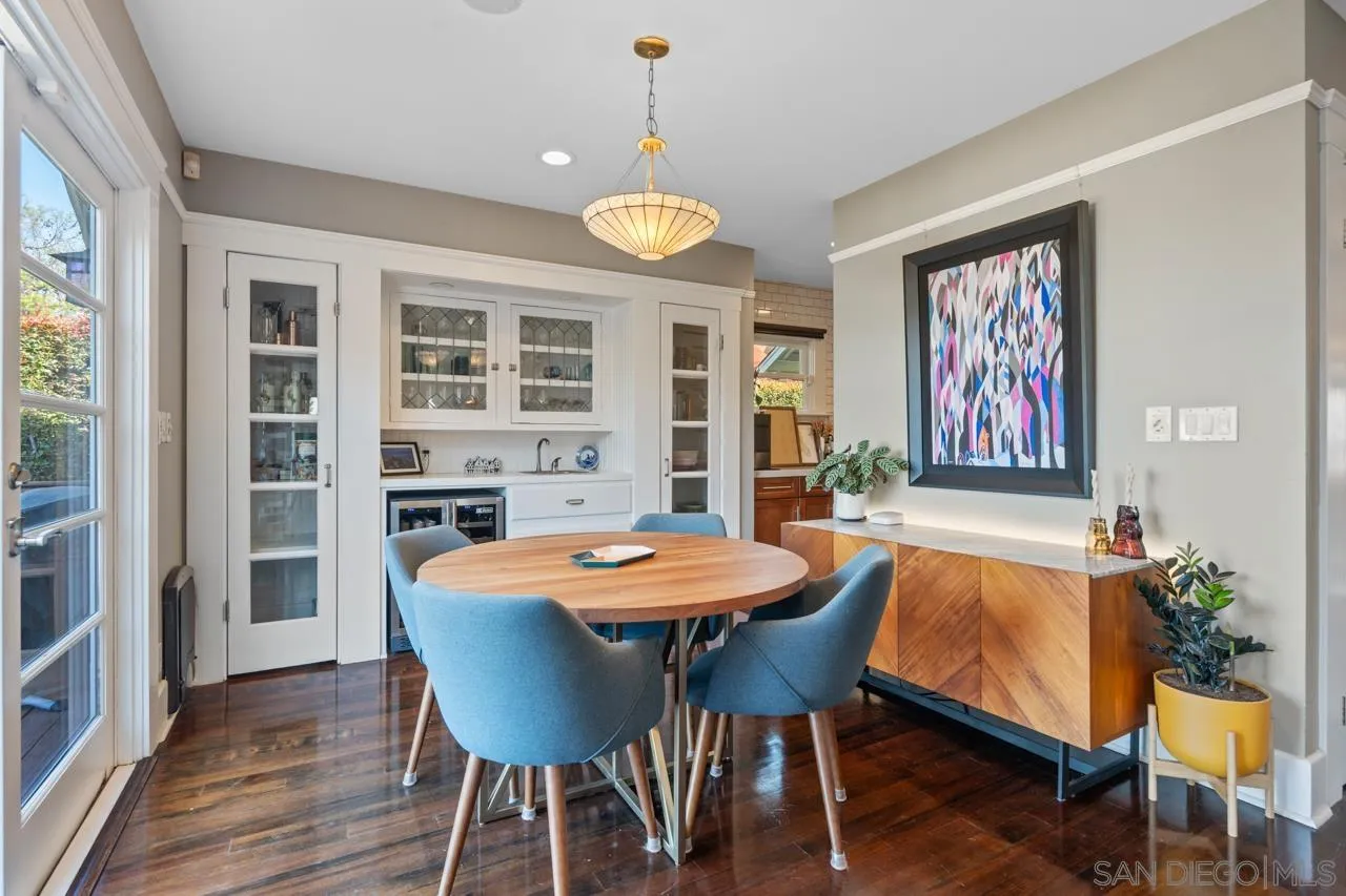 https://cdn.realtyfeed.com/cdn/127/260011138/d6a1aaf0a3aae7727f780423795ba1c9.webp