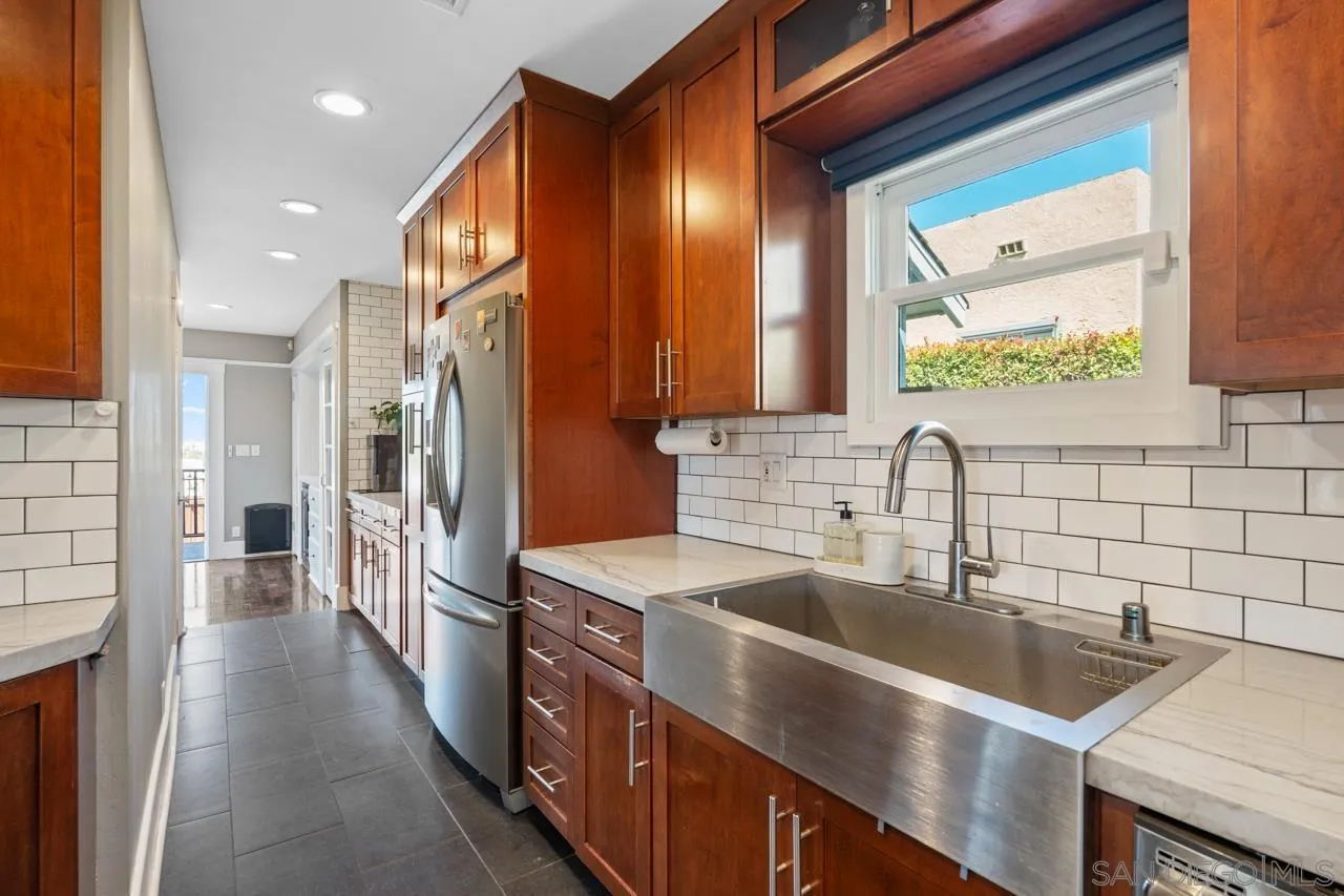 https://cdn.realtyfeed.com/cdn/127/260011138/f52c0d0ba27b37f37d7651e72a21b2ff.webp