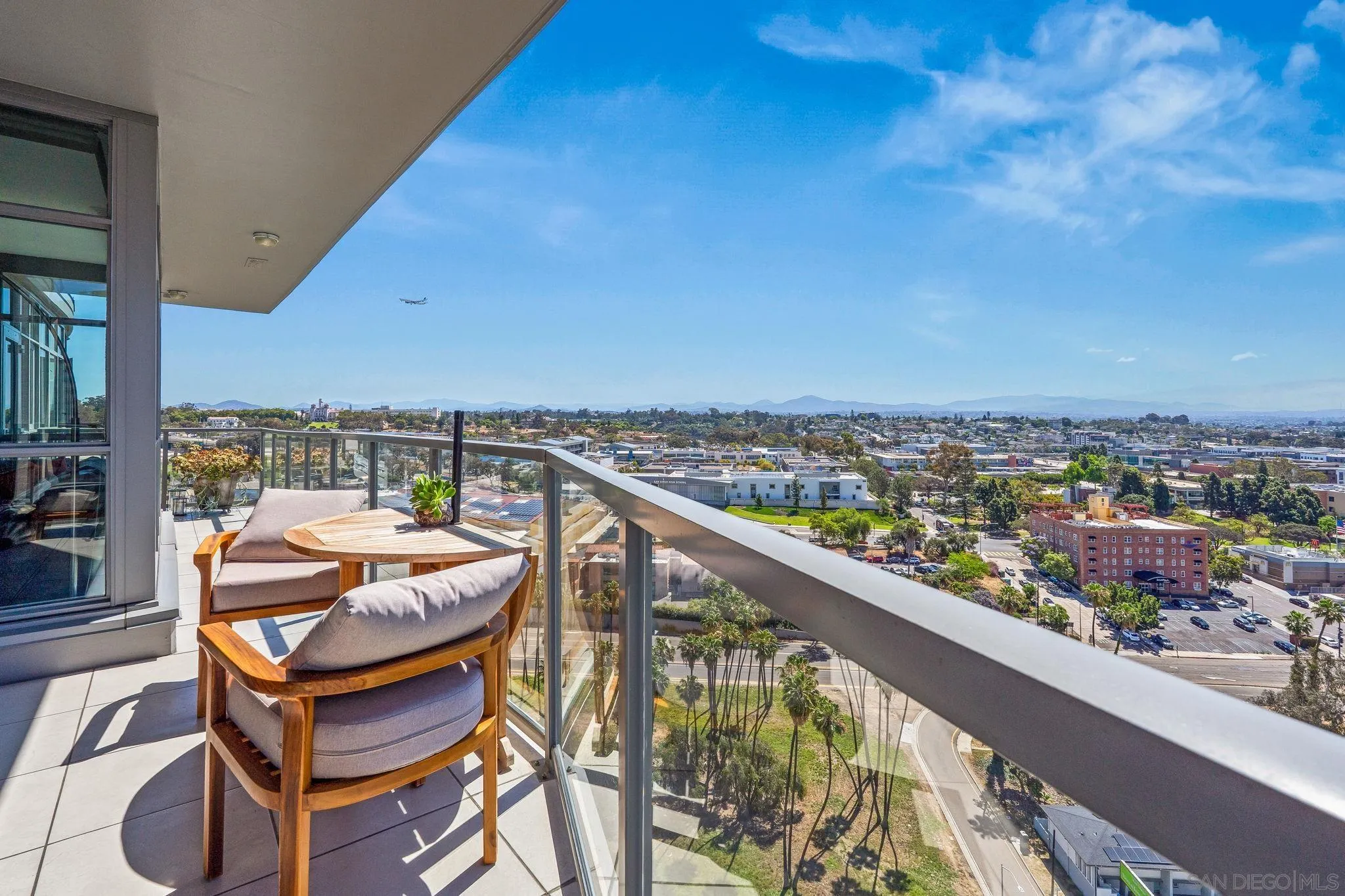 https://cdn.realtyfeed.com/cdn/127/260011141/565be847ba46a3faee70ef29c742d5fb.webp