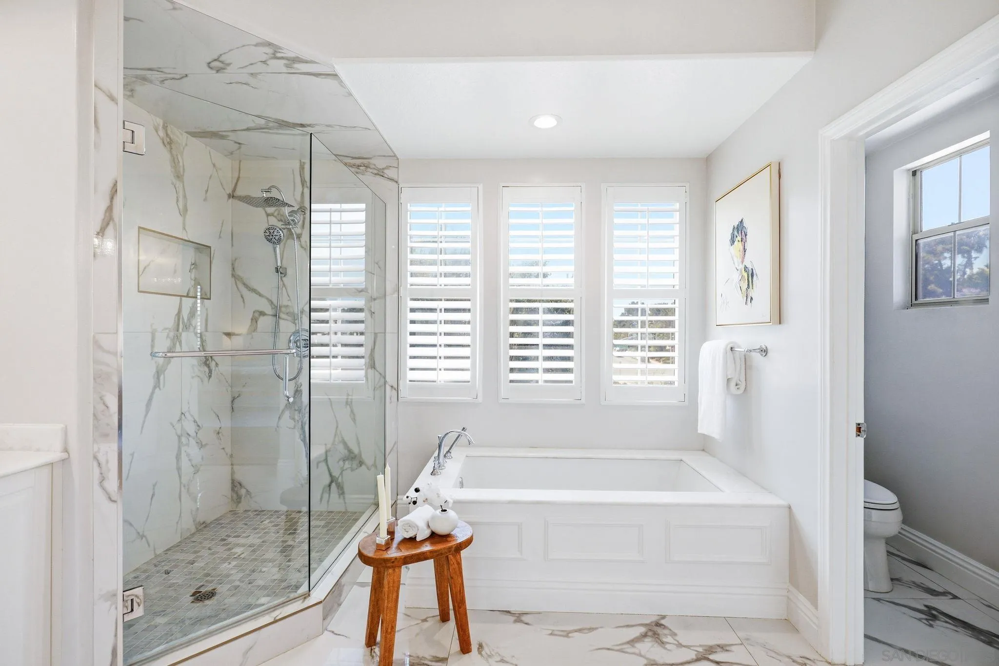 https://cdn.realtyfeed.com/cdn/127/260011144/0dd19983ef4bed7138dd86b365e82db8.webp