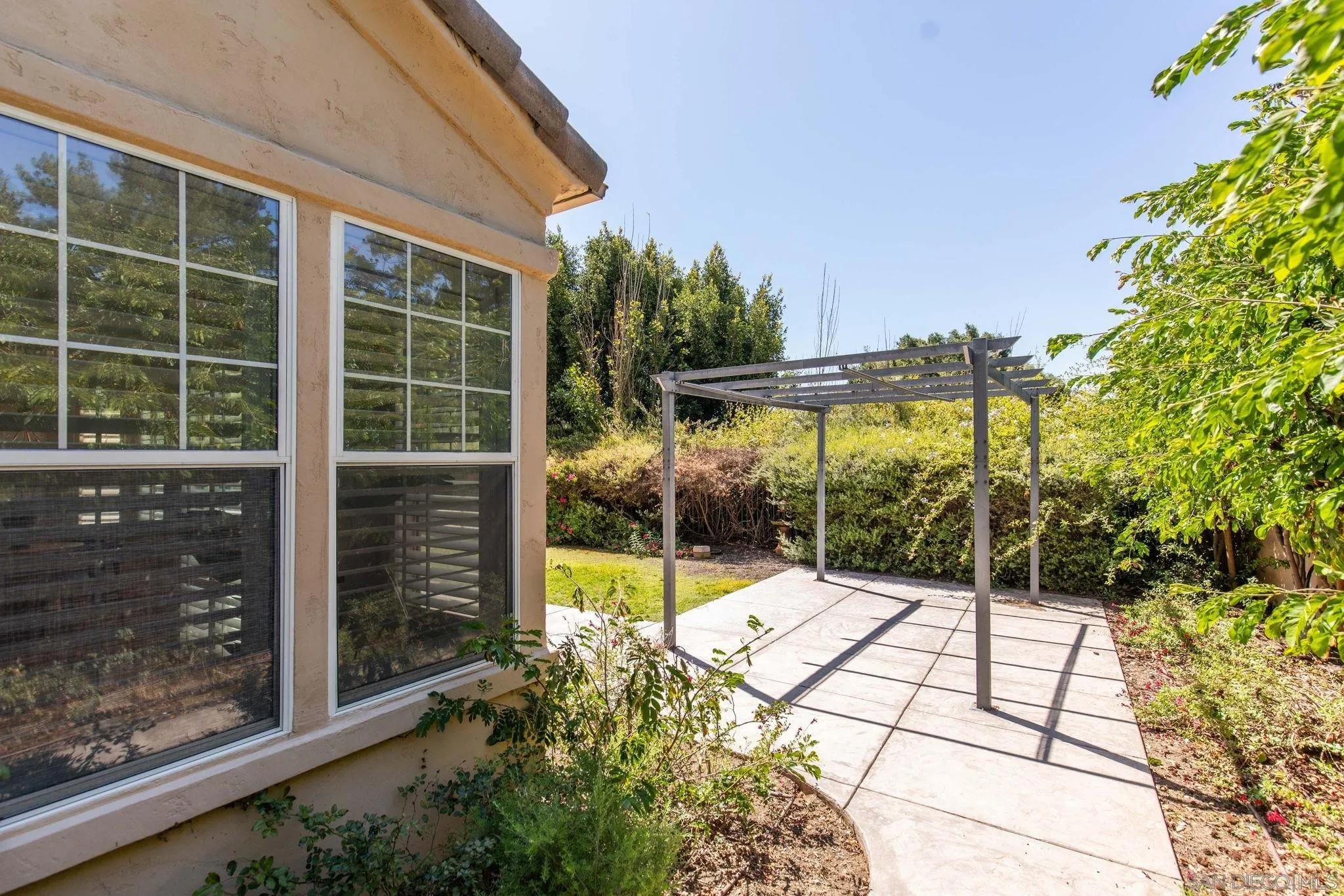 https://cdn.realtyfeed.com/cdn/127/260011144/357587417c2af3a56bf43c52373331d0.webp