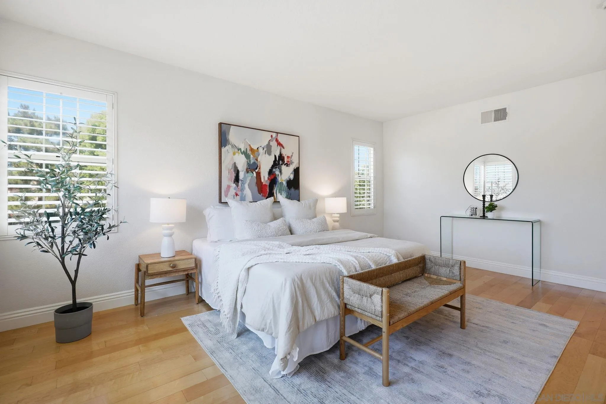https://cdn.realtyfeed.com/cdn/127/260011144/60e3bd8977fc14ecb16f0bf1d4fdbbd7.webp