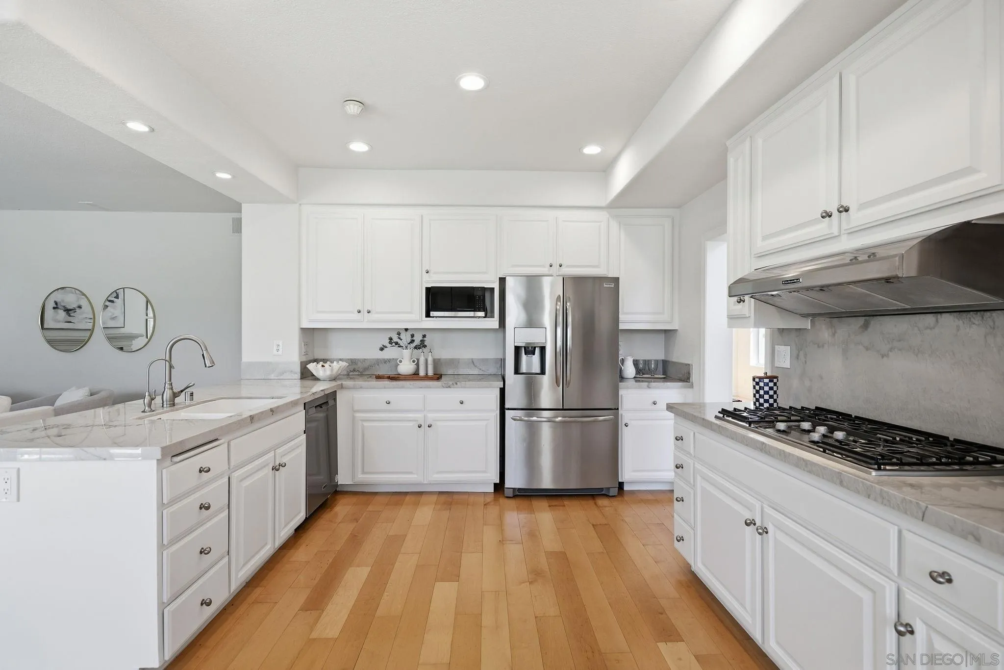 https://cdn.realtyfeed.com/cdn/127/260011144/6e88d59c0b1a114d92b96f497177c258.webp