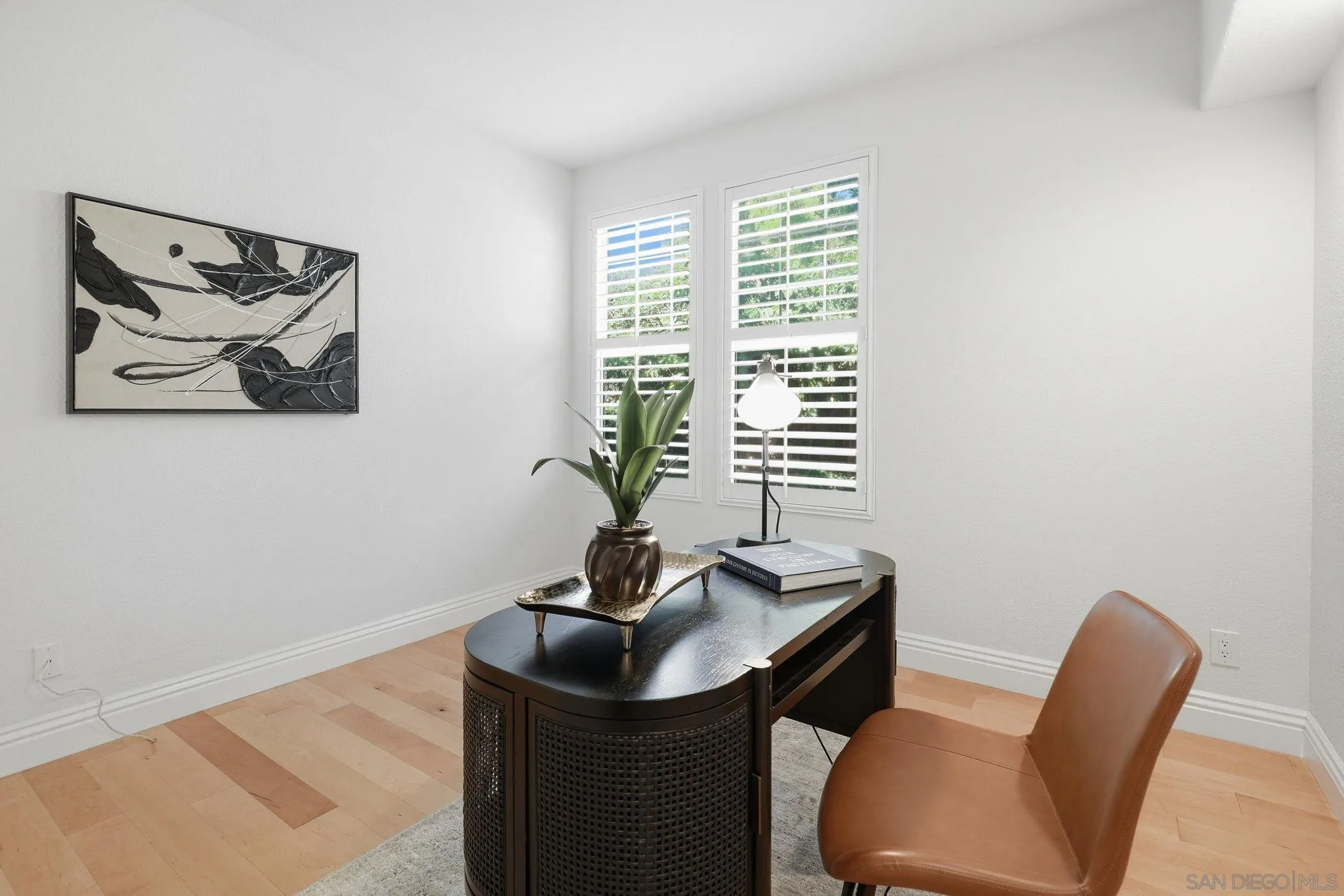 https://cdn.realtyfeed.com/cdn/127/260011144/74dd679c7787cec8529f7ace0f8bff9c.webp