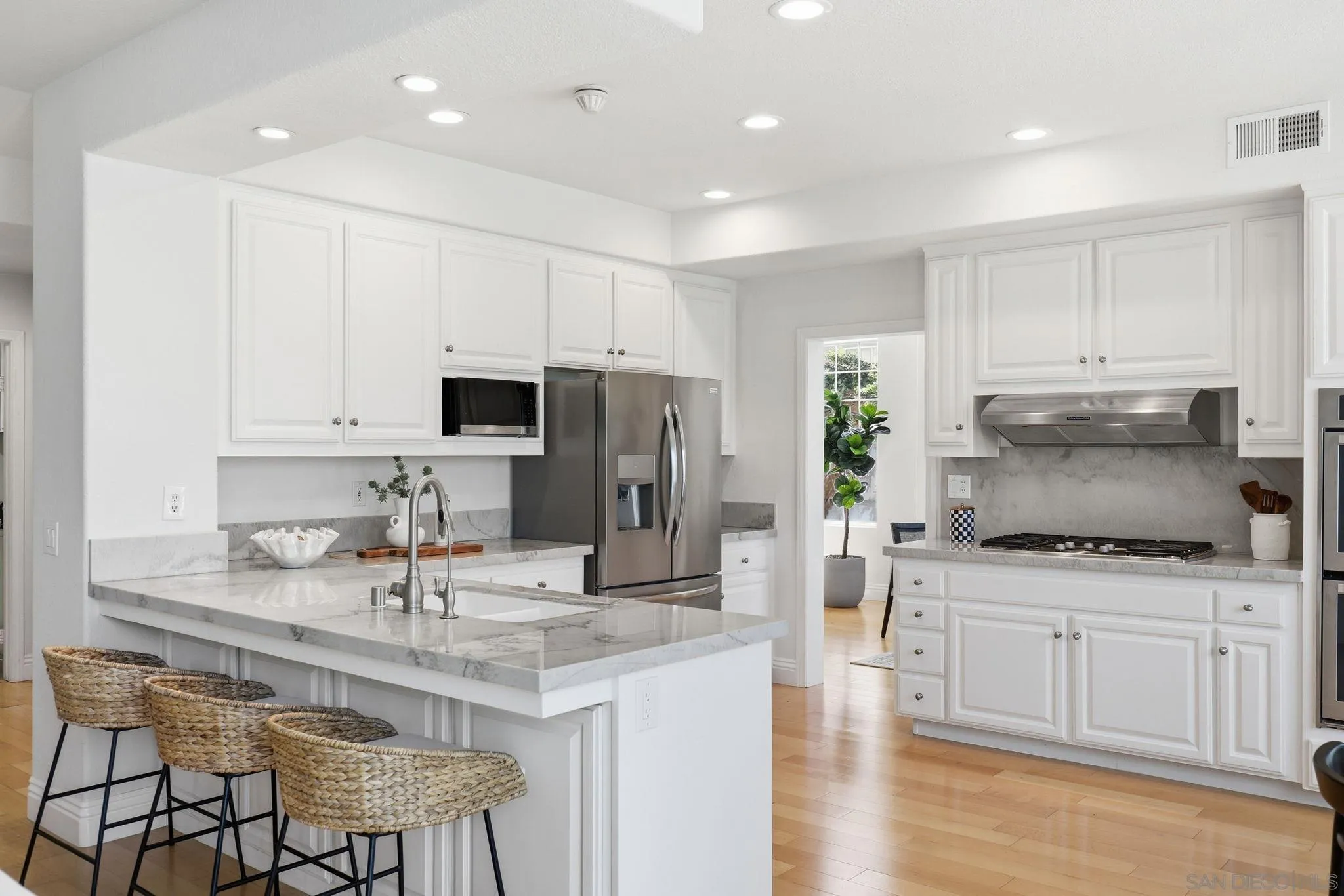 https://cdn.realtyfeed.com/cdn/127/260011144/7c93344bada1f618e9d9c9f209b16105.webp