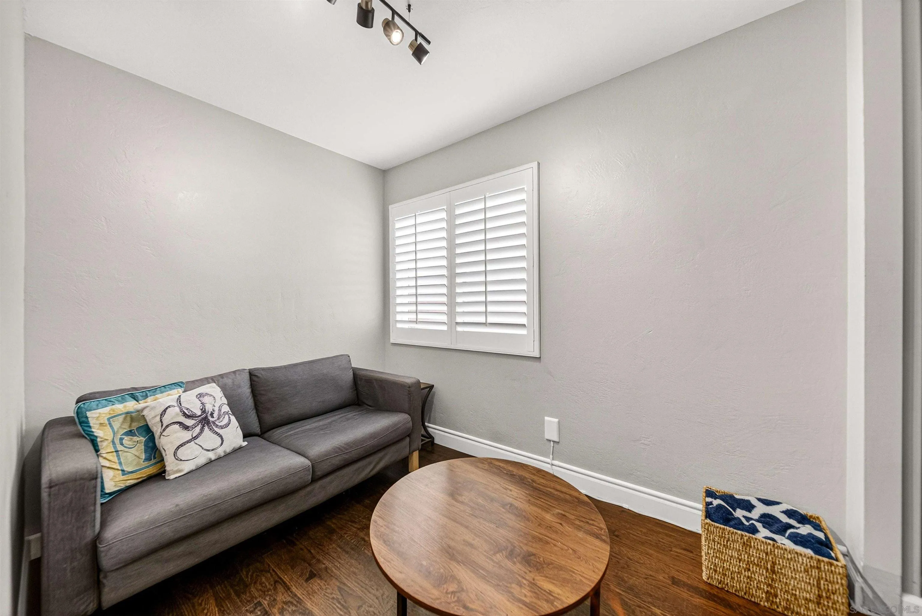https://cdn.realtyfeed.com/cdn/127/260011147/c71ee8626c0f5f11f01ba1a5f6456844.webp