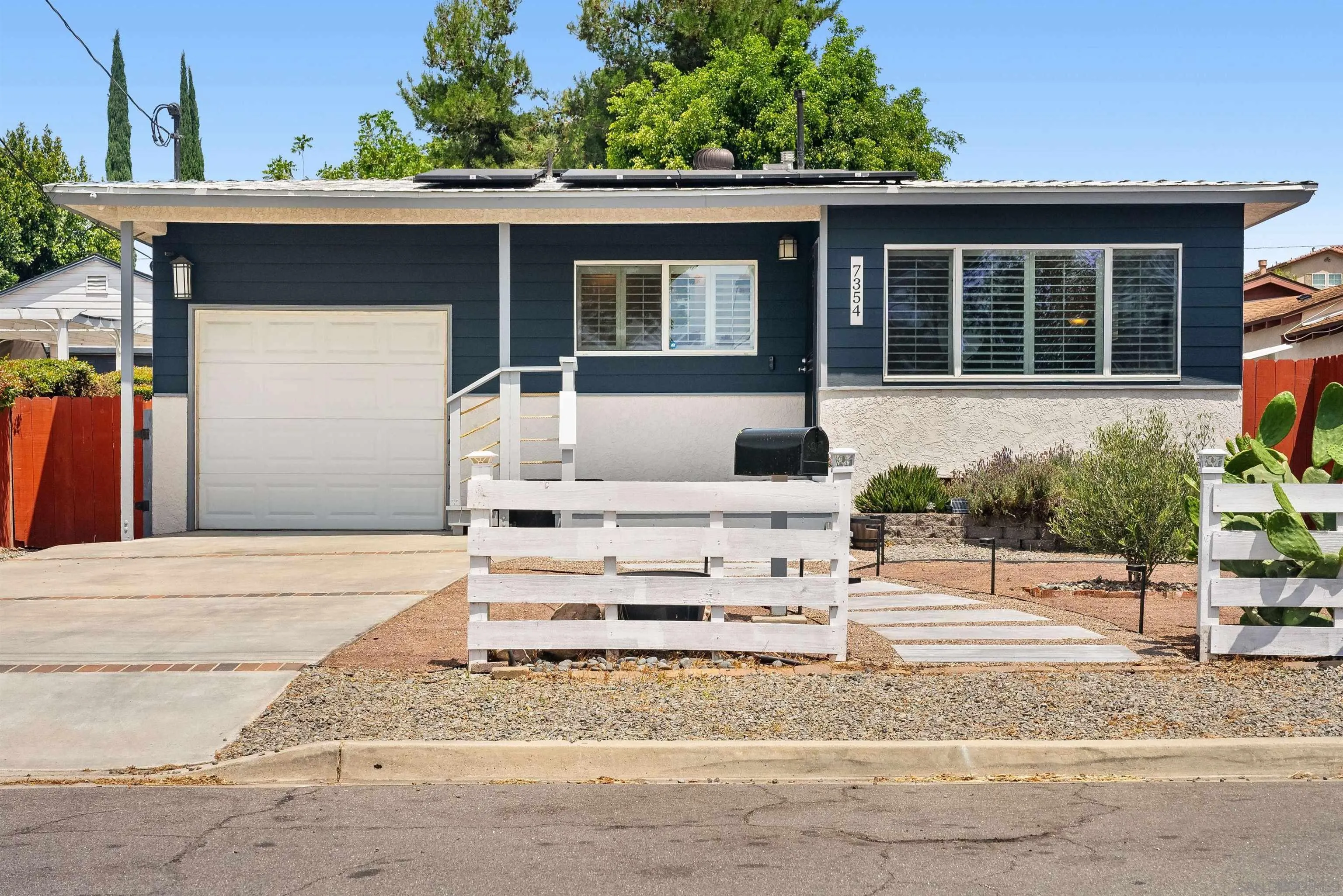 https://cdn.realtyfeed.com/cdn/127/260011147/dd02f5a58b398c8f429c8258500d3a7c.webp