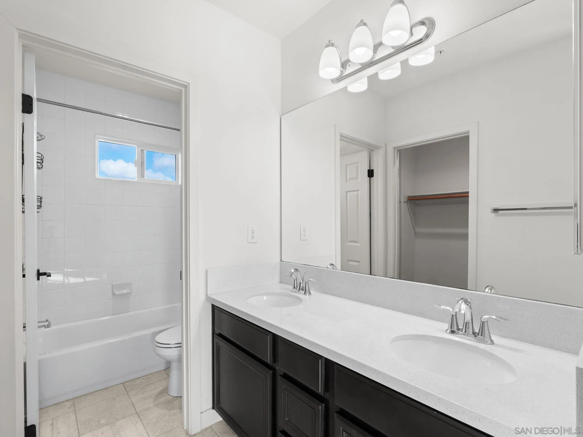 https://cdn.realtyfeed.com/cdn/127/260011152/d85f10e869bf74c423ff006c6d8c952b.webp