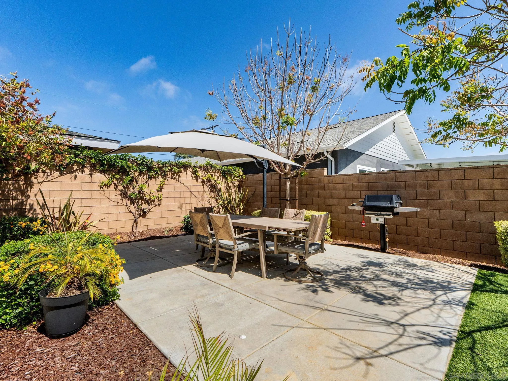 https://cdn.realtyfeed.com/cdn/127/260011152/ddb51b7d7efcd880de09c48eb01c77dd.webp