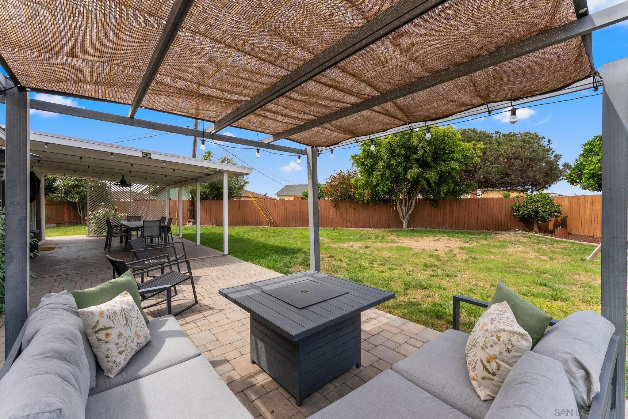 https://cdn.realtyfeed.com/cdn/127/260011157/2f2018c1348cd5120063d9aff763da48.webp