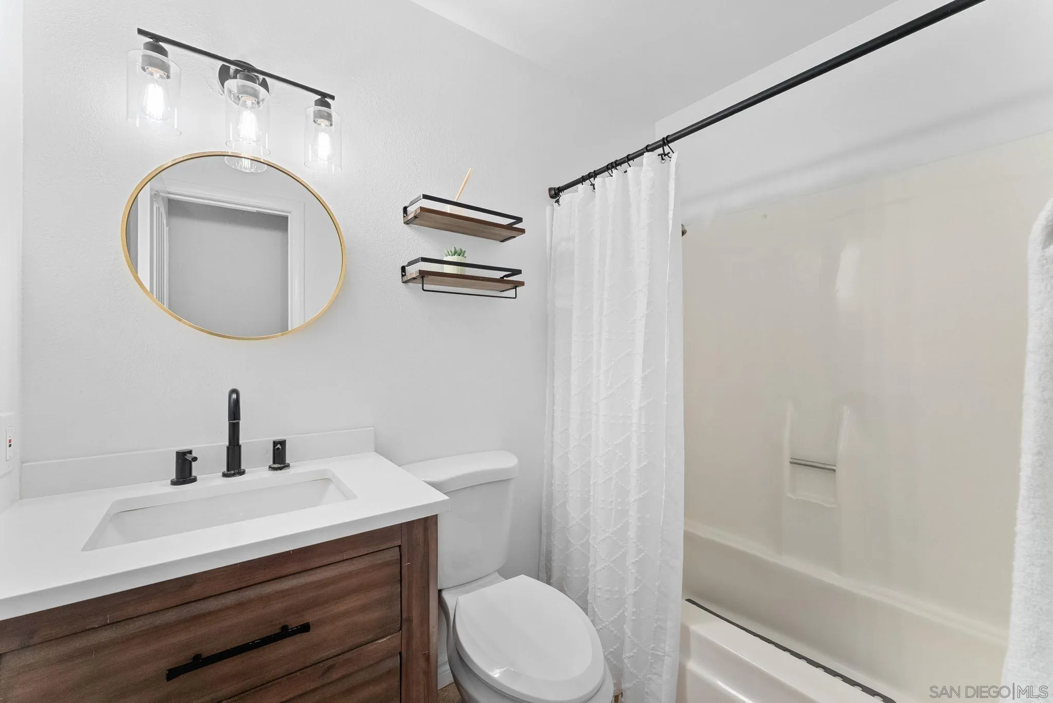 https://cdn.realtyfeed.com/cdn/127/260011157/99d0cb60df1f91a18b12bd788d31a1c4.webp