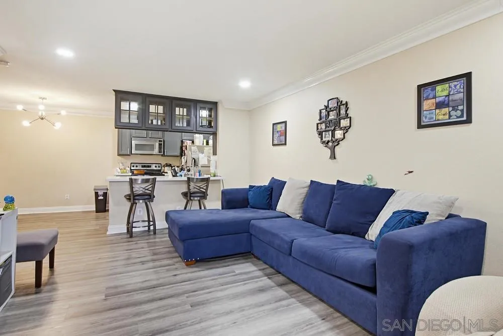 Photo #8: 260011158 Listing: Photo #8