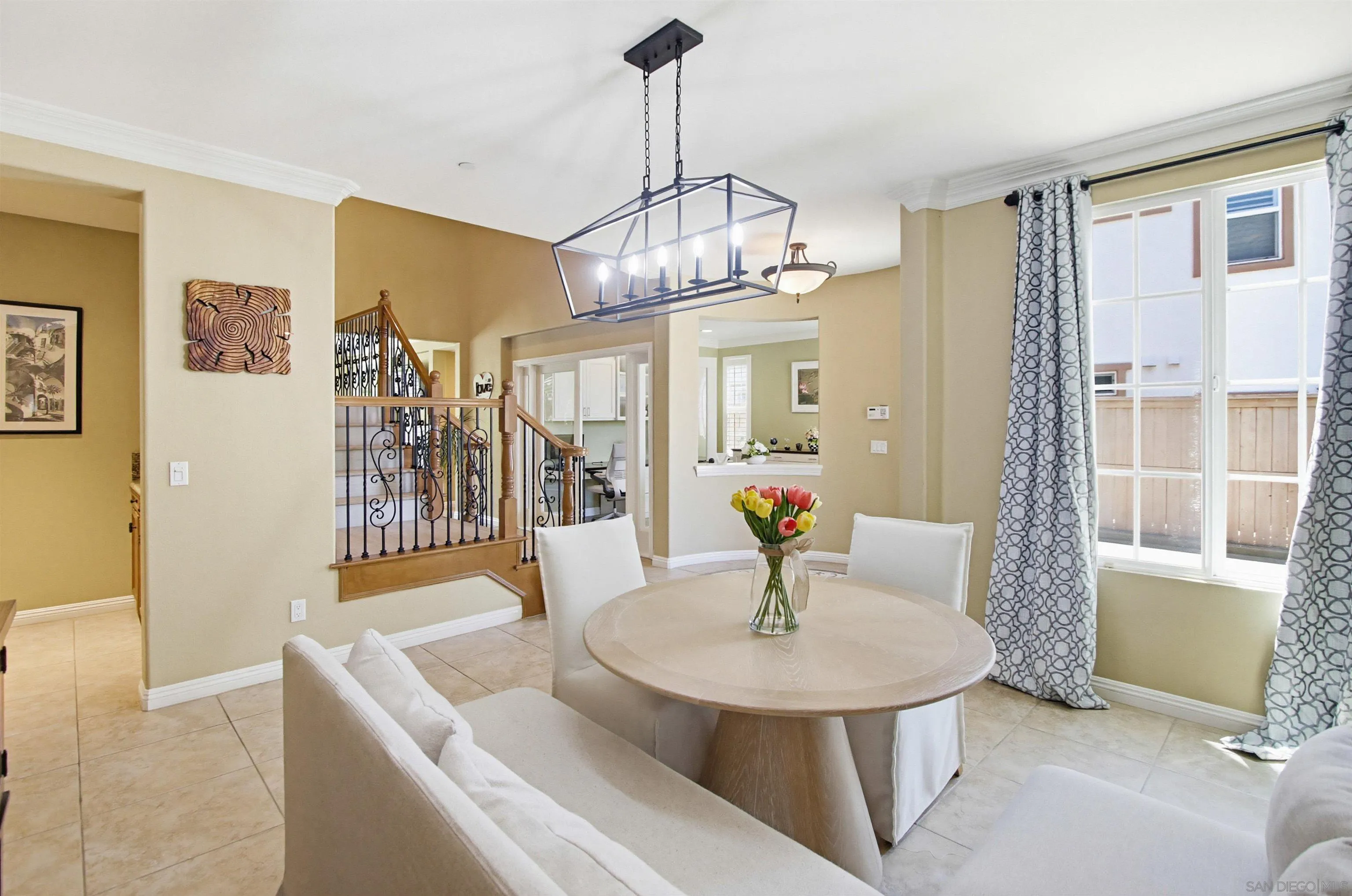 https://cdn.realtyfeed.com/cdn/127/260011161/757098b469657747dbf83778a3b2efcd.webp