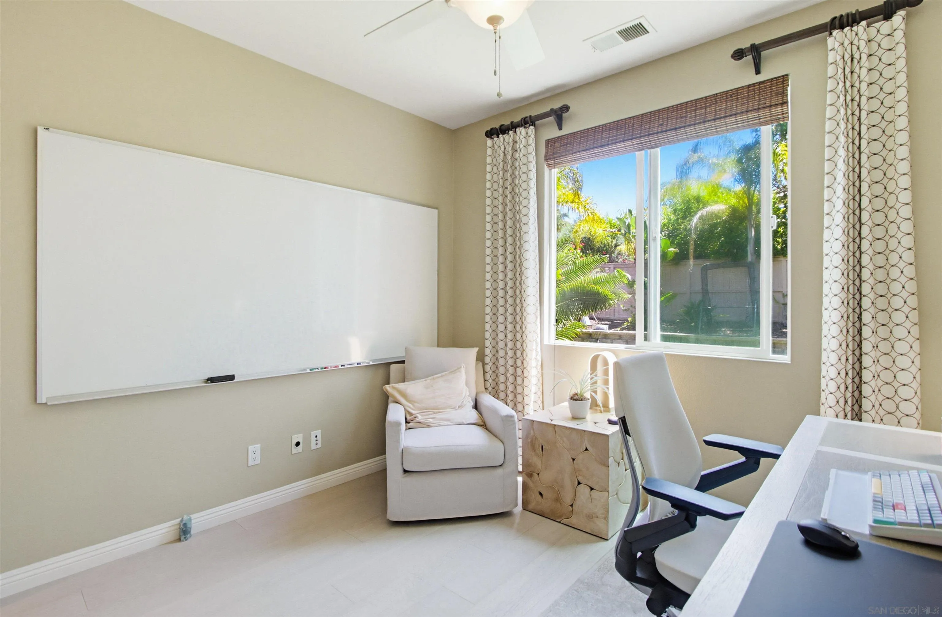https://cdn.realtyfeed.com/cdn/127/260011161/85ed7e3a74ab48edf9e7a4e0515bf6d8.webp