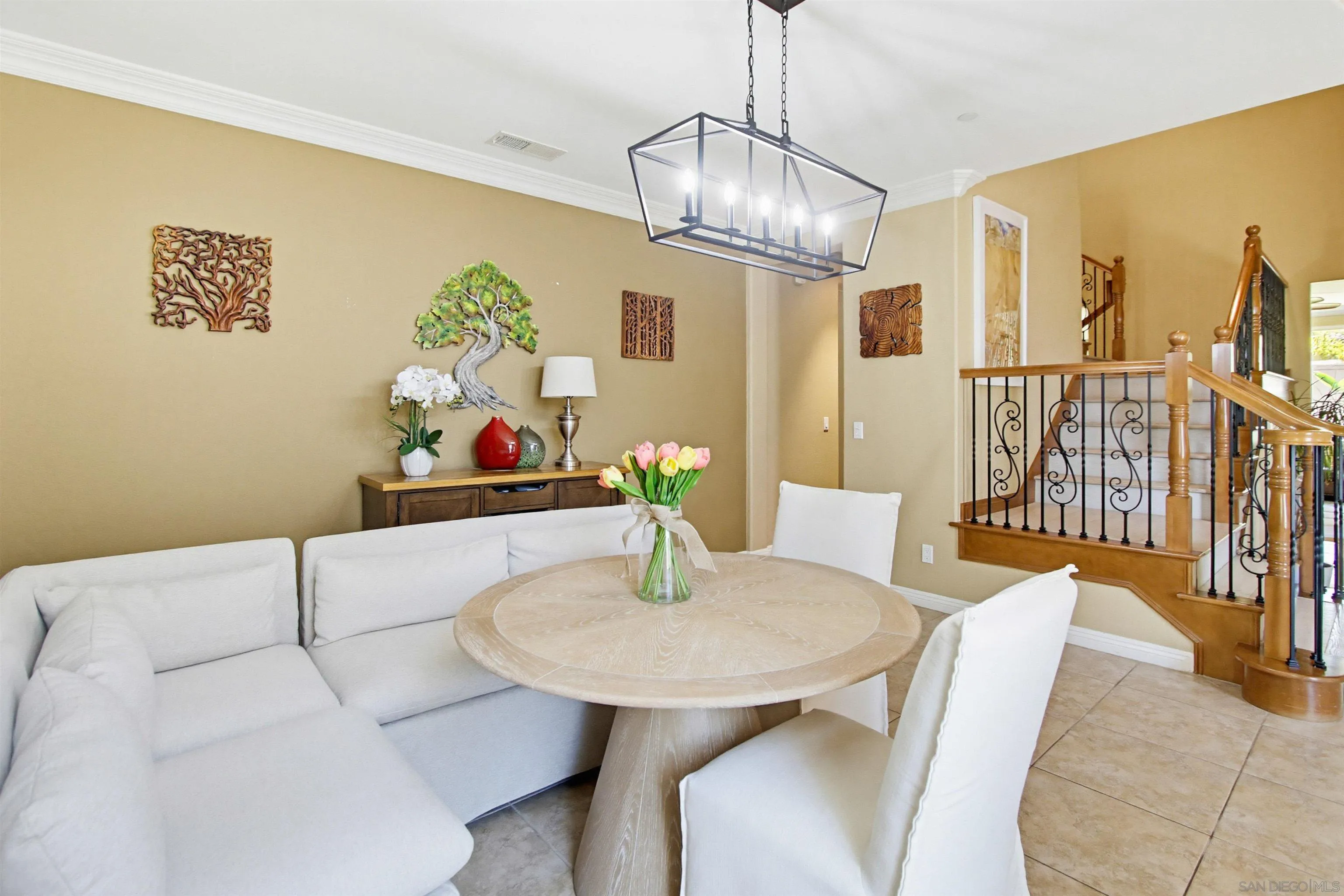 https://cdn.realtyfeed.com/cdn/127/260011161/e3e9df990ec641beb9c66d3333d52ee8.webp