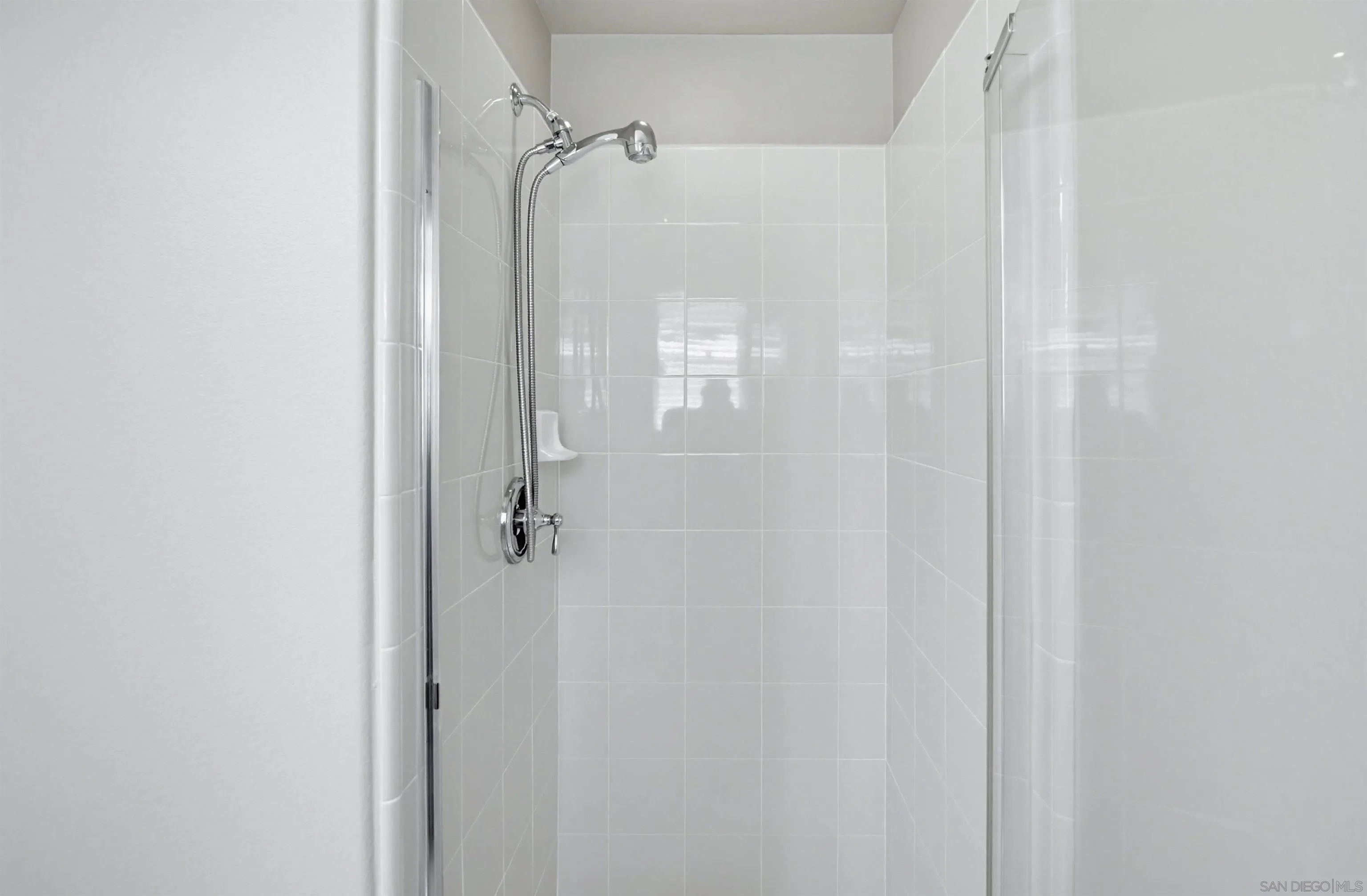 https://cdn.realtyfeed.com/cdn/127/260011161/fb6e09769b017015c98902938d4b9511.webp