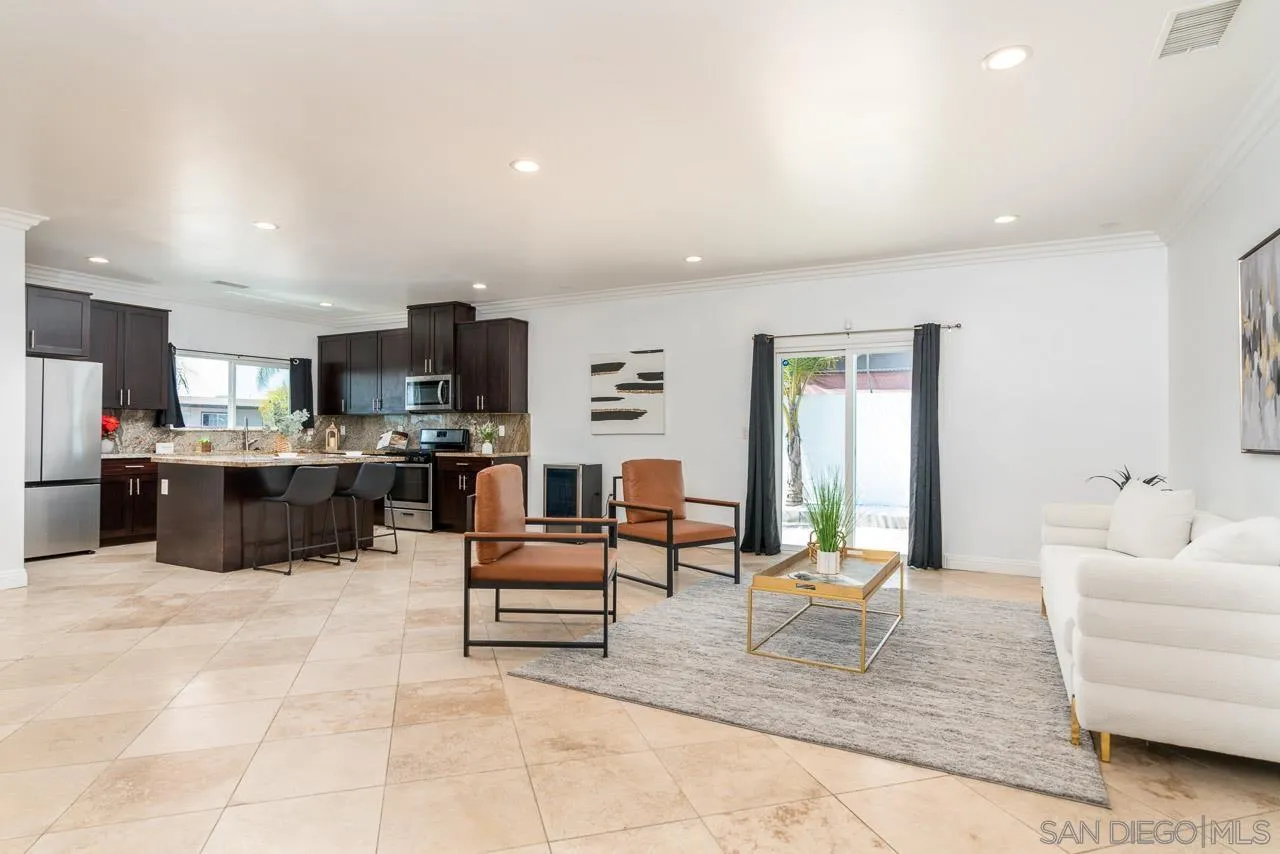 https://cdn.realtyfeed.com/cdn/127/260011162/6fa9e20f00dd8c9b58a7c074d81d4932.webp