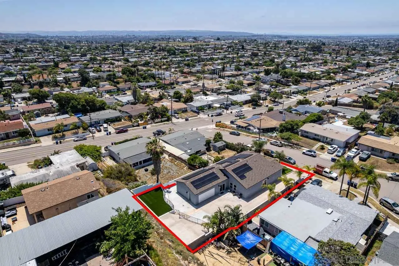 https://cdn.realtyfeed.com/cdn/127/260011162/91b658a766b3f04de2547ed07787af9f.webp