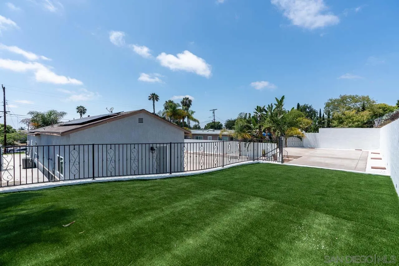 https://cdn.realtyfeed.com/cdn/127/260011162/ad070112e415fb039a337c1af43acc65.webp