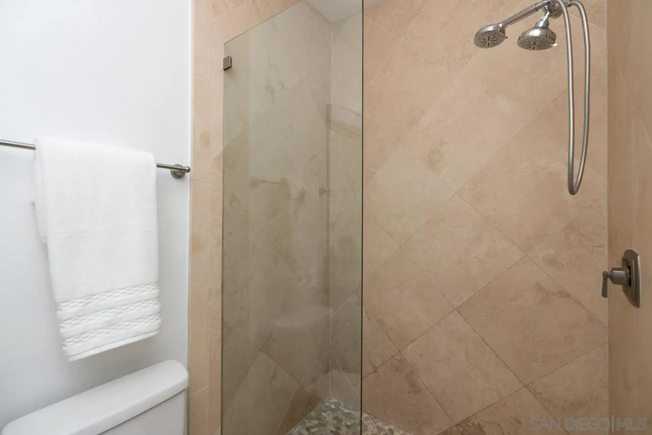 https://cdn.realtyfeed.com/cdn/127/260011162/f00e7f92f54931252c5ea9bf0bf7bcc9.webp