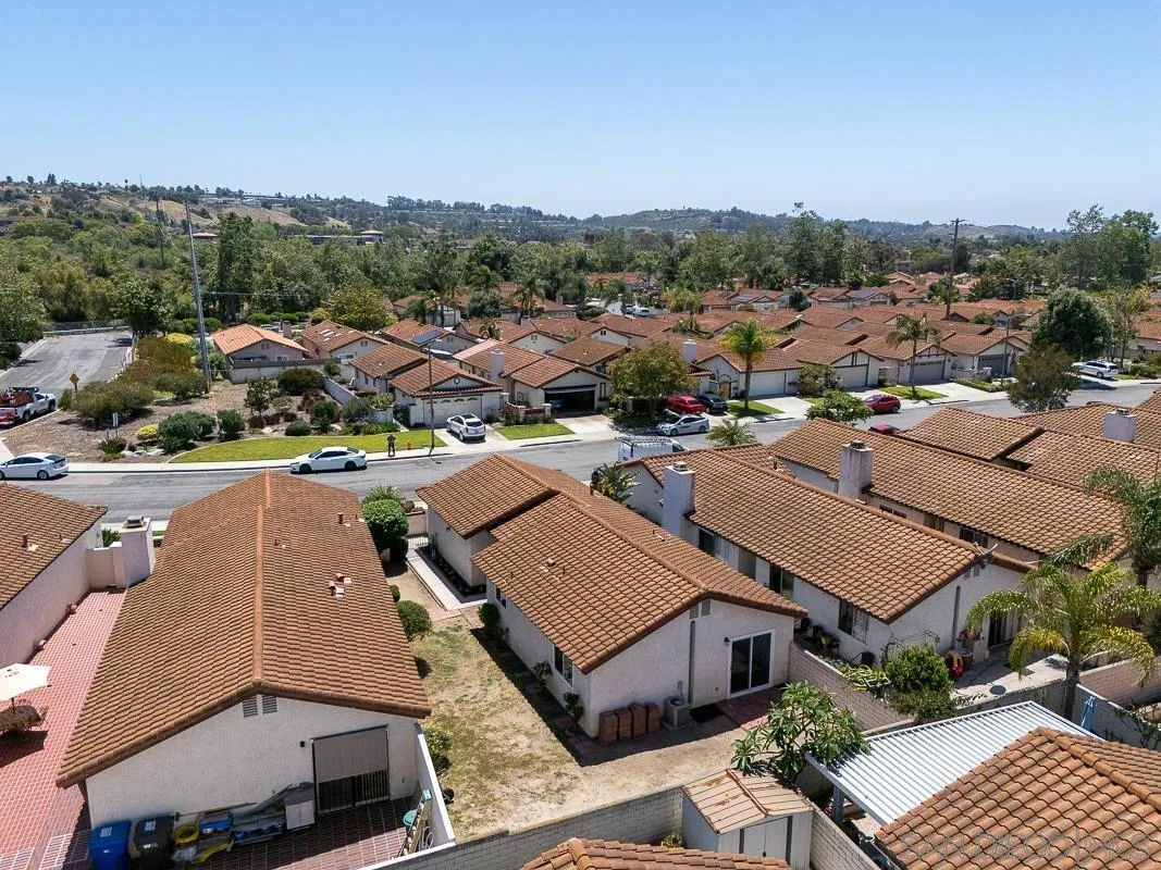 https://cdn.realtyfeed.com/cdn/127/260011163/081dd7b48faaf37c51504527ee51a261.webp