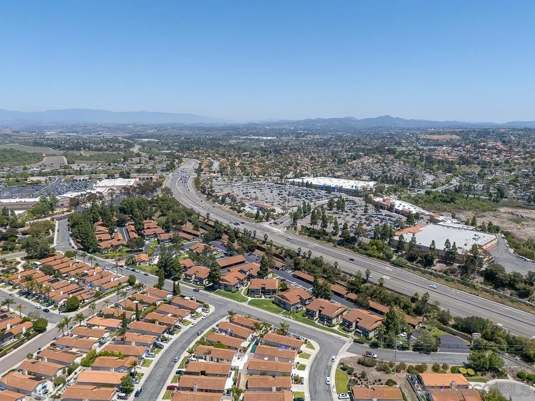 https://cdn.realtyfeed.com/cdn/127/260011163/2d1710eb8550420162380d2b31499d3a.webp