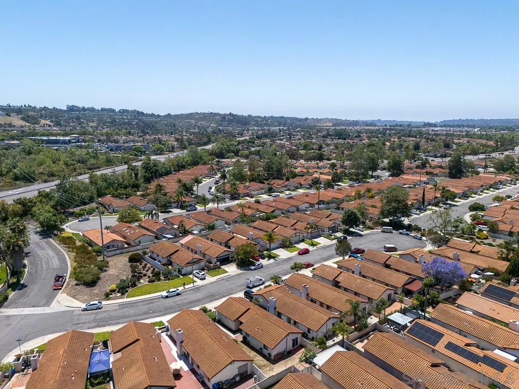 https://cdn.realtyfeed.com/cdn/127/260011163/bad371661a8a3a95766b894789112c18.webp