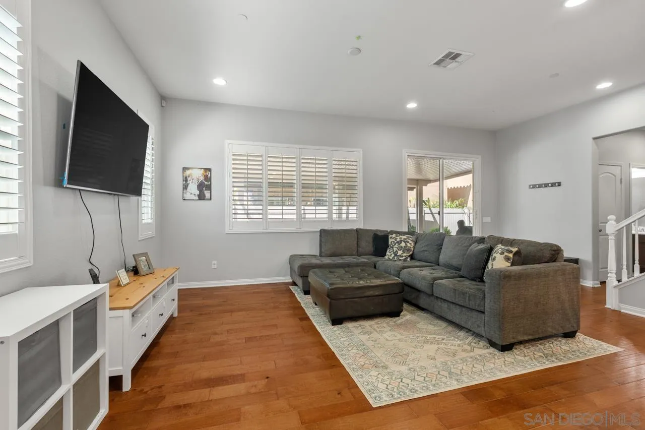 https://cdn.realtyfeed.com/cdn/127/260011168/0fbfbfdb35203c902a405855514d630b.webp