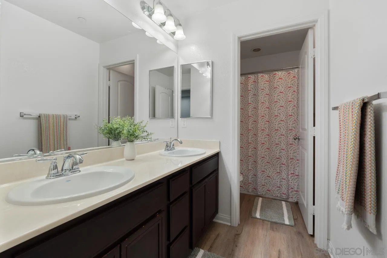 https://cdn.realtyfeed.com/cdn/127/260011168/bdb583a065bcd394efbce33bef781206.webp
