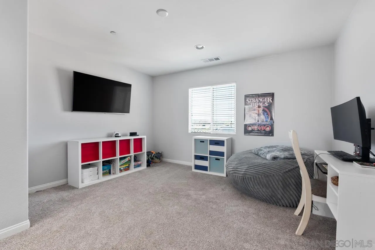 https://cdn.realtyfeed.com/cdn/127/260011168/c0145cf7a9b127993bd2bcbd341d1448.webp