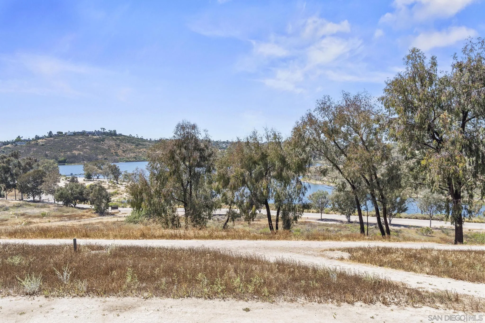 https://cdn.realtyfeed.com/cdn/127/260011170/785b6cf7ce95fb8cccde8b6bd36e8006.webp