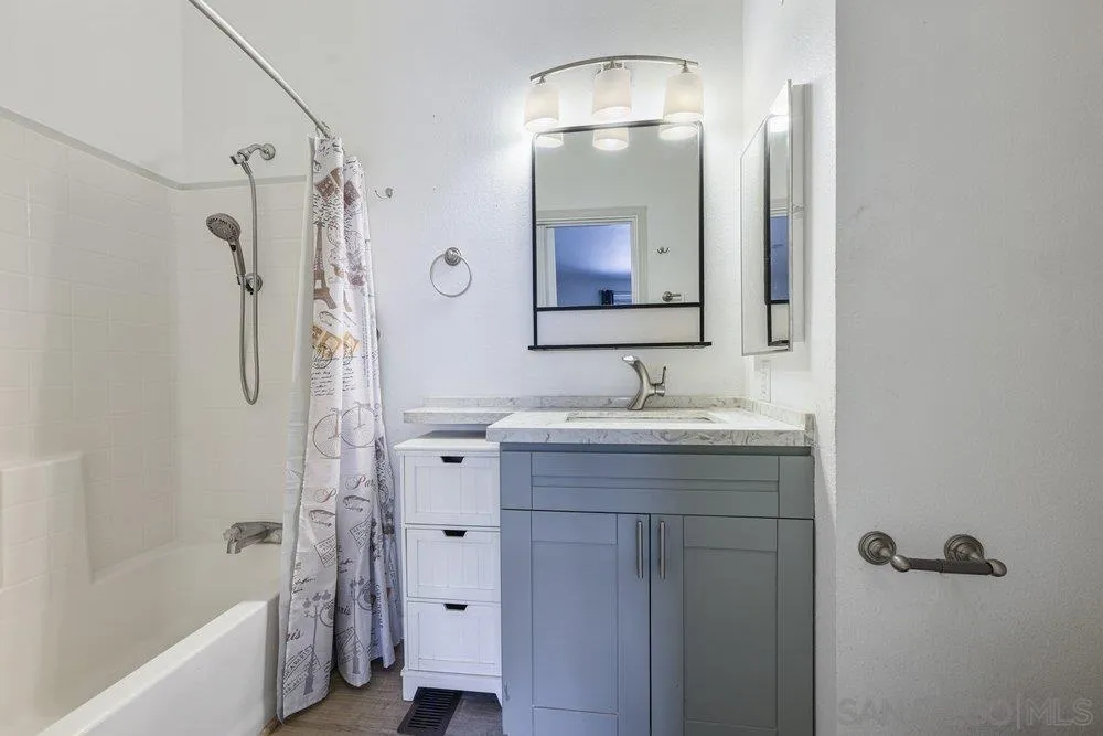 https://cdn.realtyfeed.com/cdn/127/260011172/814680206cbe6ca27d30570429b8f96a.webp