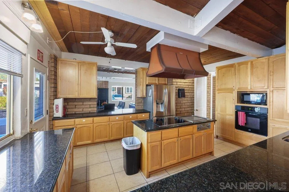 https://cdn.realtyfeed.com/cdn/127/260011172/92d4f0266abb9689dbdcda519a627097.webp
