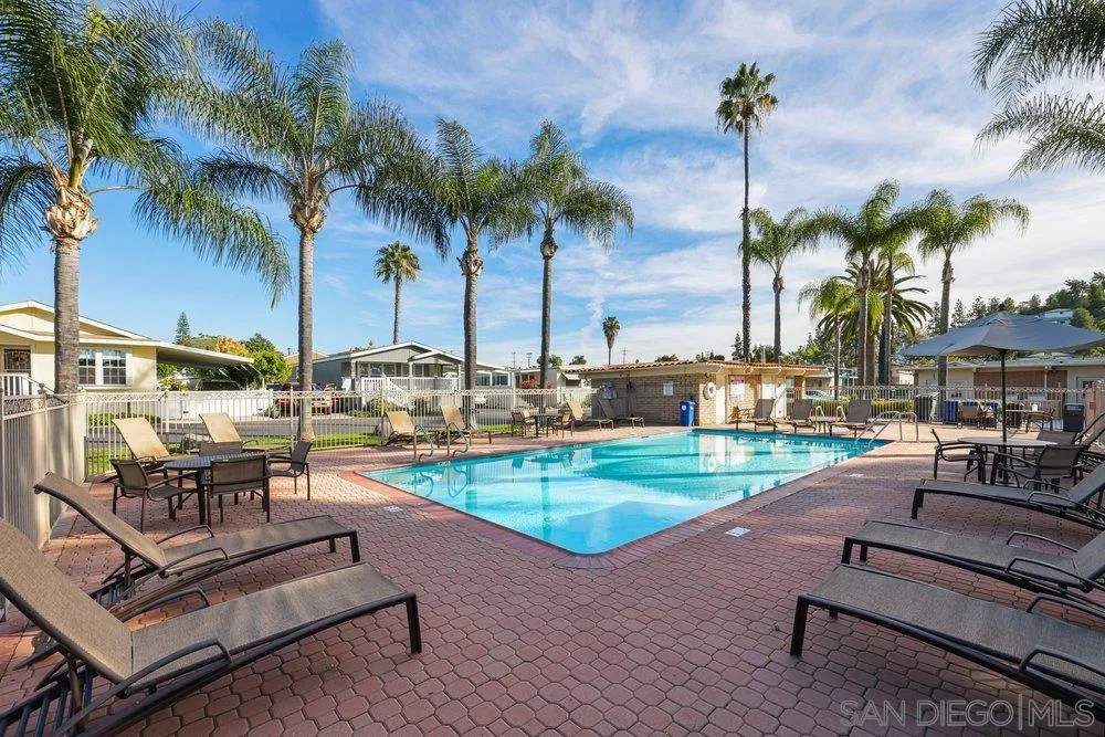 https://cdn.realtyfeed.com/cdn/127/260011172/c1c7b7c16f0e35db31200c912d30d73e.webp