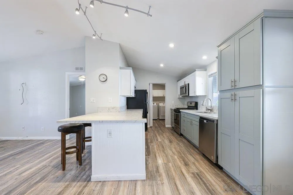 https://cdn.realtyfeed.com/cdn/127/260011172/f6ce7ebfd972d0b699ab77db2962124b.webp