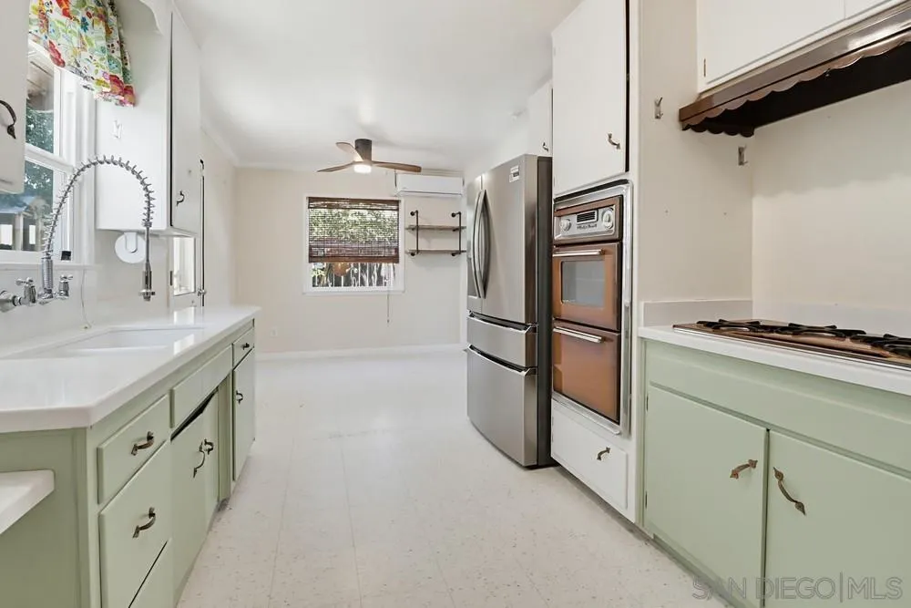 https://cdn.realtyfeed.com/cdn/127/260011174/6c9992ed52a6215023490ef5da8672a0.webp