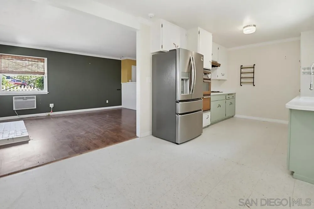 https://cdn.realtyfeed.com/cdn/127/260011174/8f19f6a27e96cf93fa322db624d31451.webp