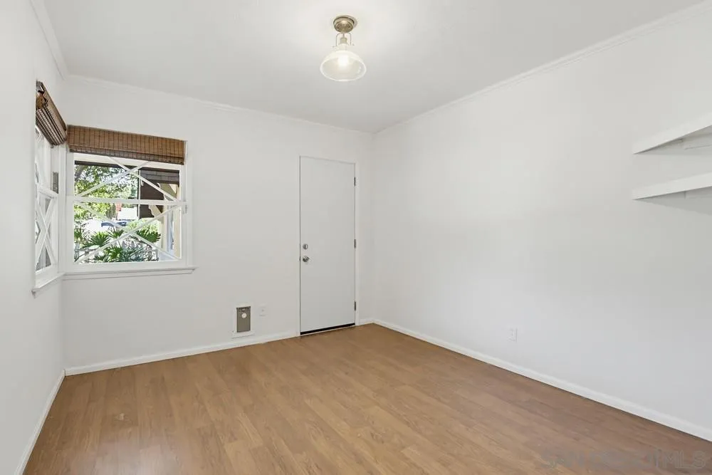 https://cdn.realtyfeed.com/cdn/127/260011174/b3df43cd652eb4510dbe7ff5d6708d5b.webp