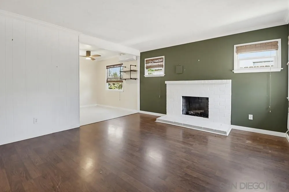 https://cdn.realtyfeed.com/cdn/127/260011174/eeae8284975842c3f66246d69d3533aa.webp