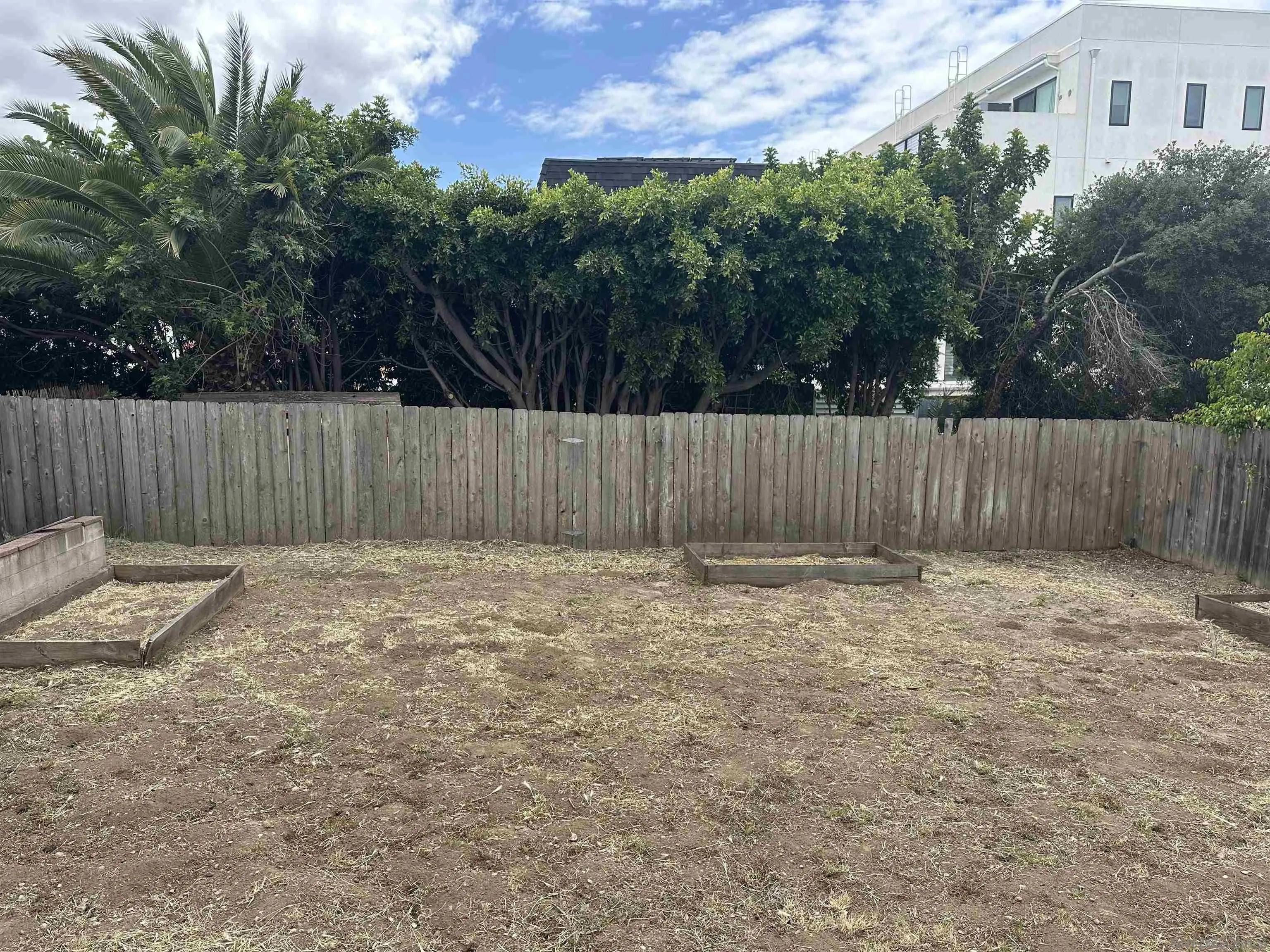 https://cdn.realtyfeed.com/cdn/127/260011176/763c2bbac9f4c07f5955f204abc077f1.webp