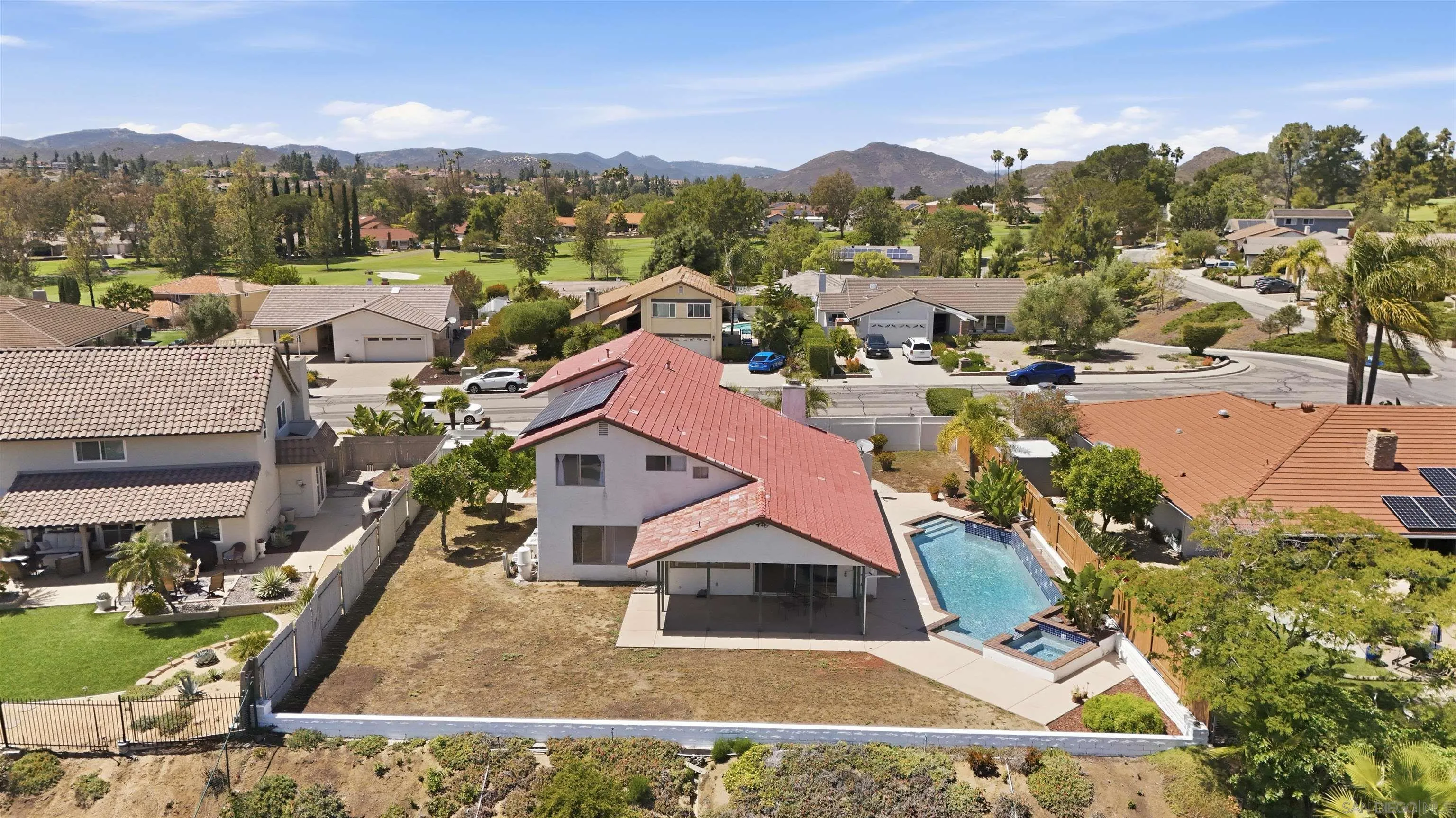 https://cdn.realtyfeed.com/cdn/127/260011182/38fe6c8c4e4dabe1826ff22e52b10618.webp