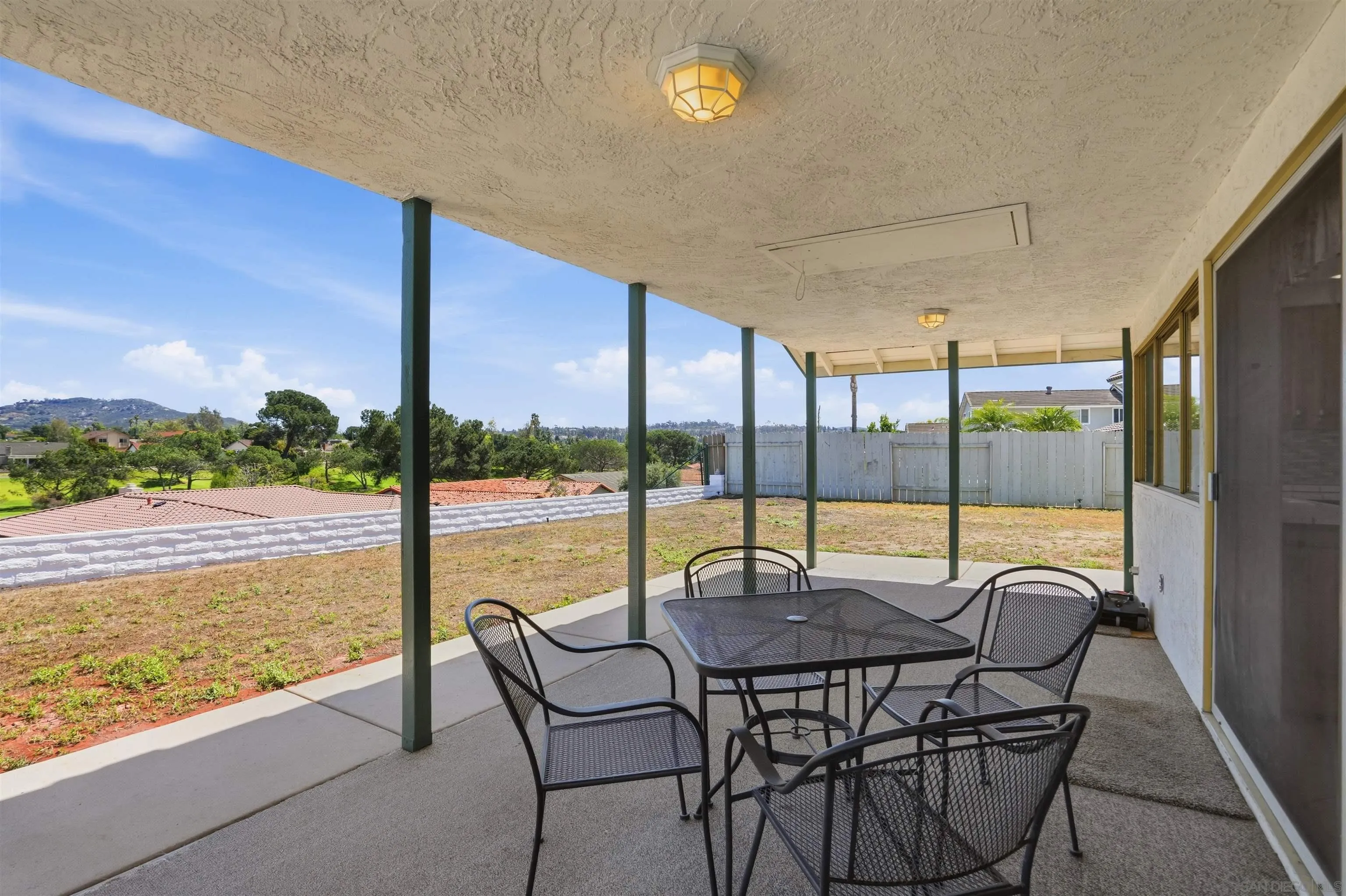 https://cdn.realtyfeed.com/cdn/127/260011182/a553fc5234f095633b5cf4fbae1ff8e3.webp