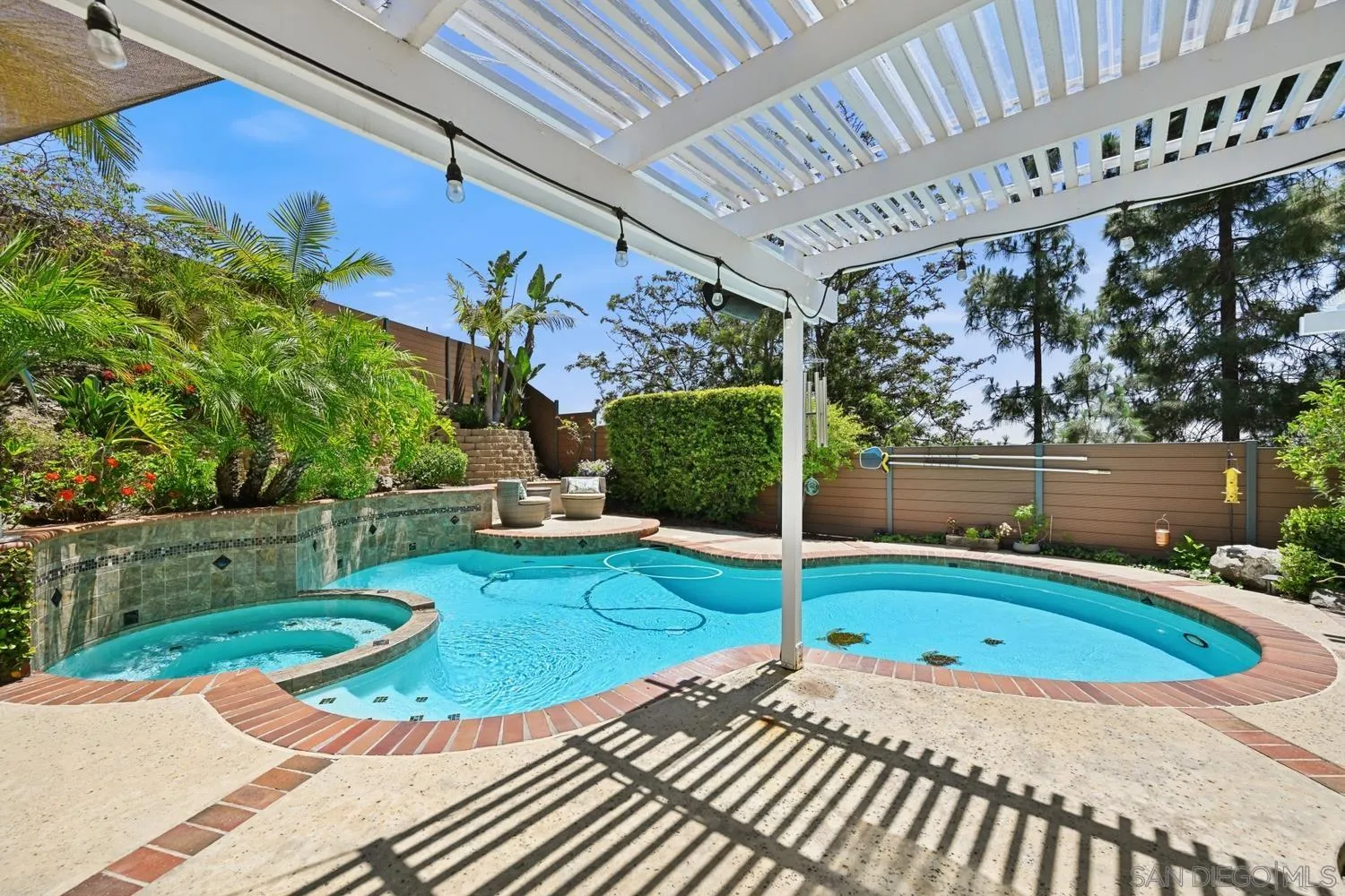 https://cdn.realtyfeed.com/cdn/127/260011186/78231f3c82c344d4dd81dd227055f68a.webp